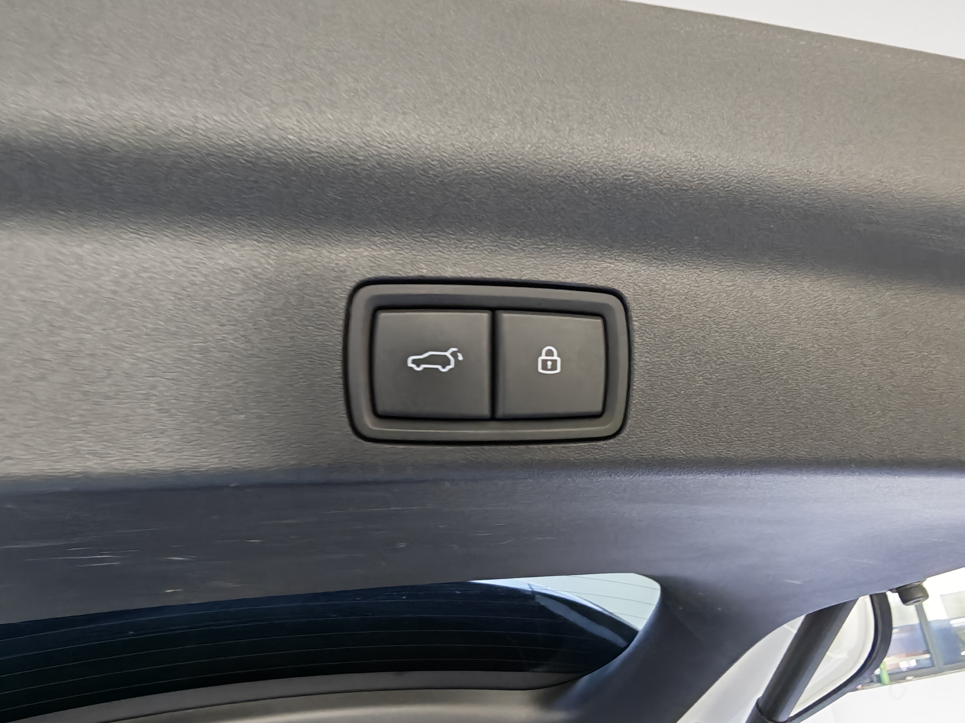 Li L7 2023 immagine di auto #26