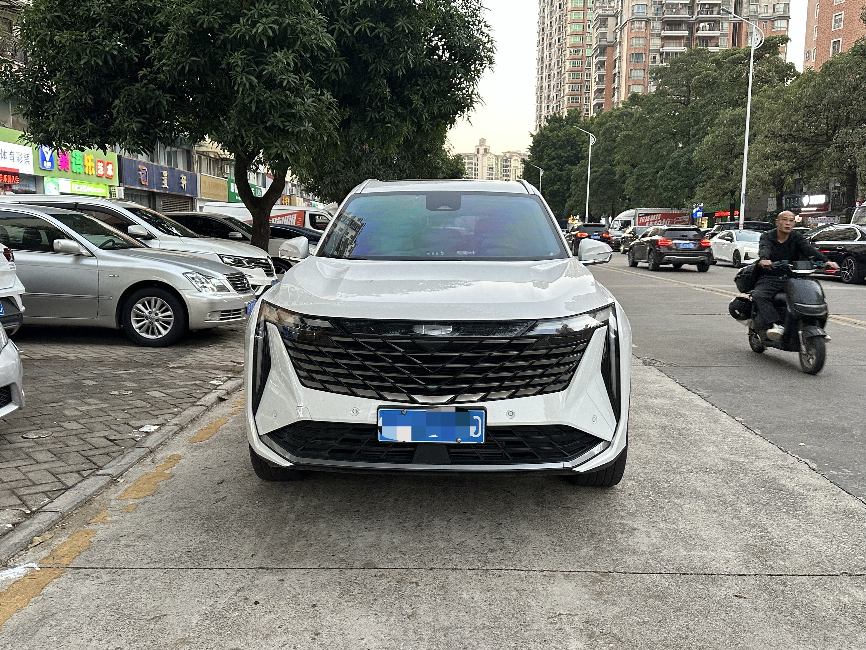 GEELY Boyue L 2024 car image #26