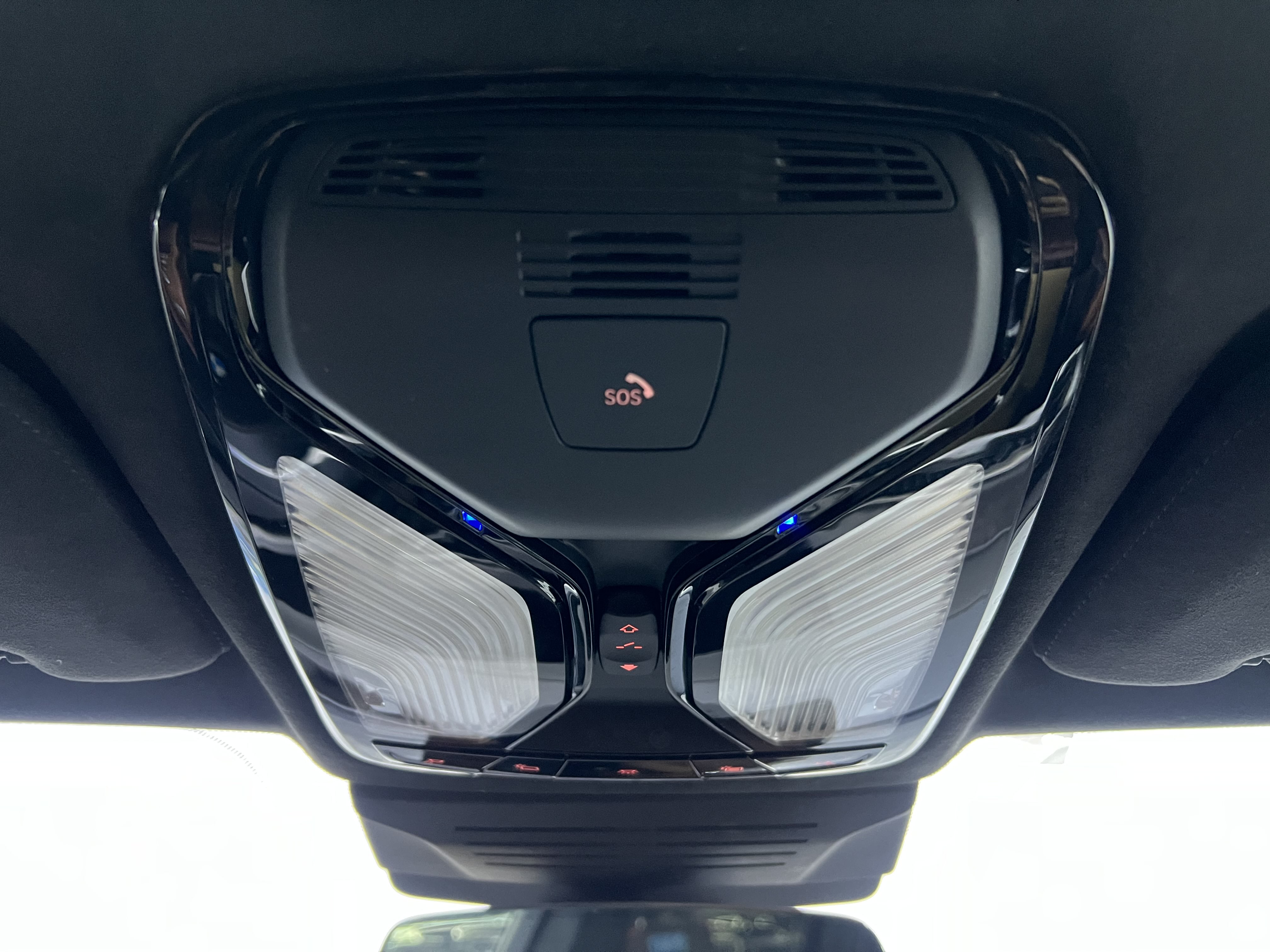 BMW X7 M60i 2023 immagine di auto #26