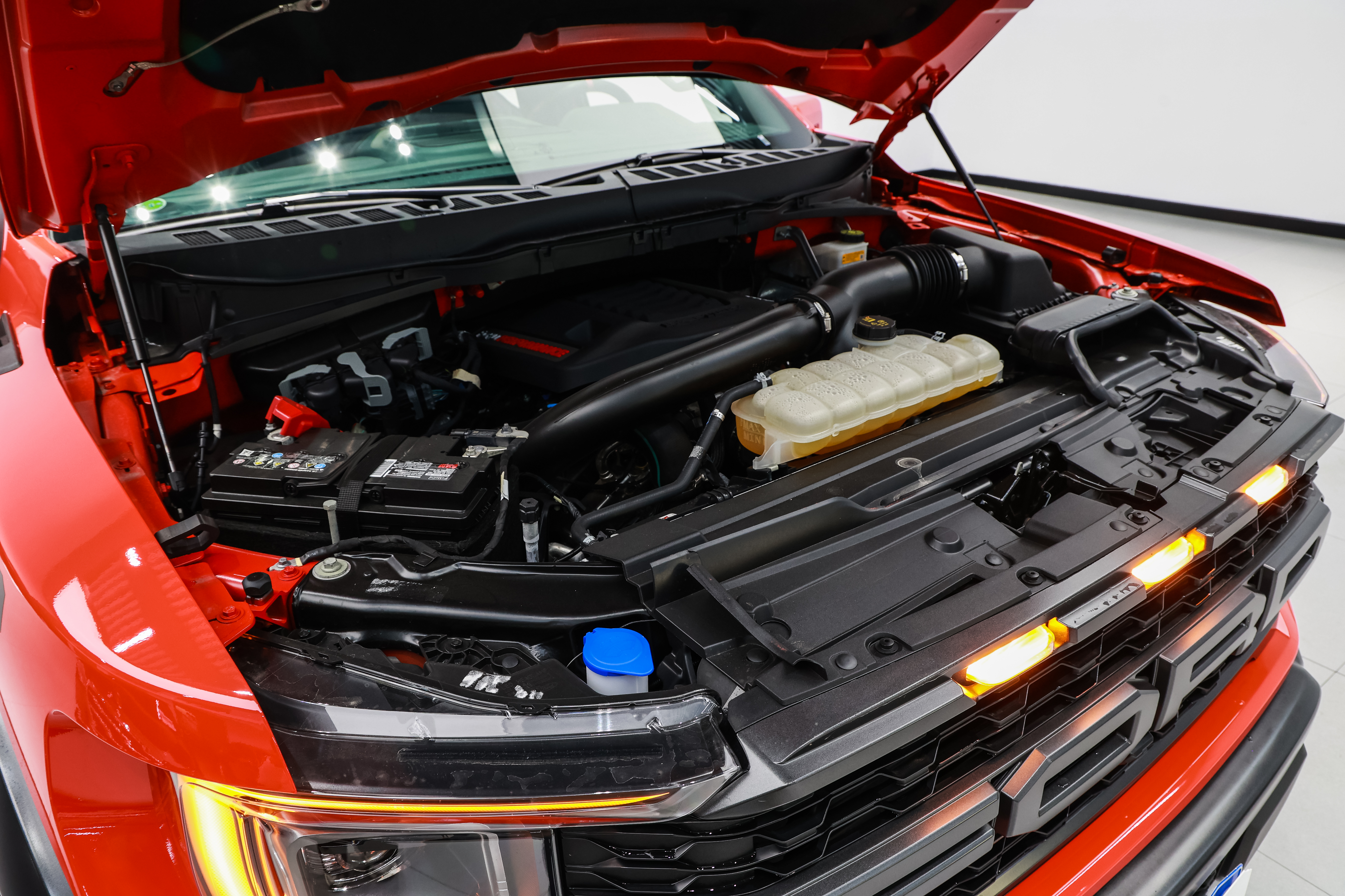 Ford F-150 Raptor 2023 car image #26