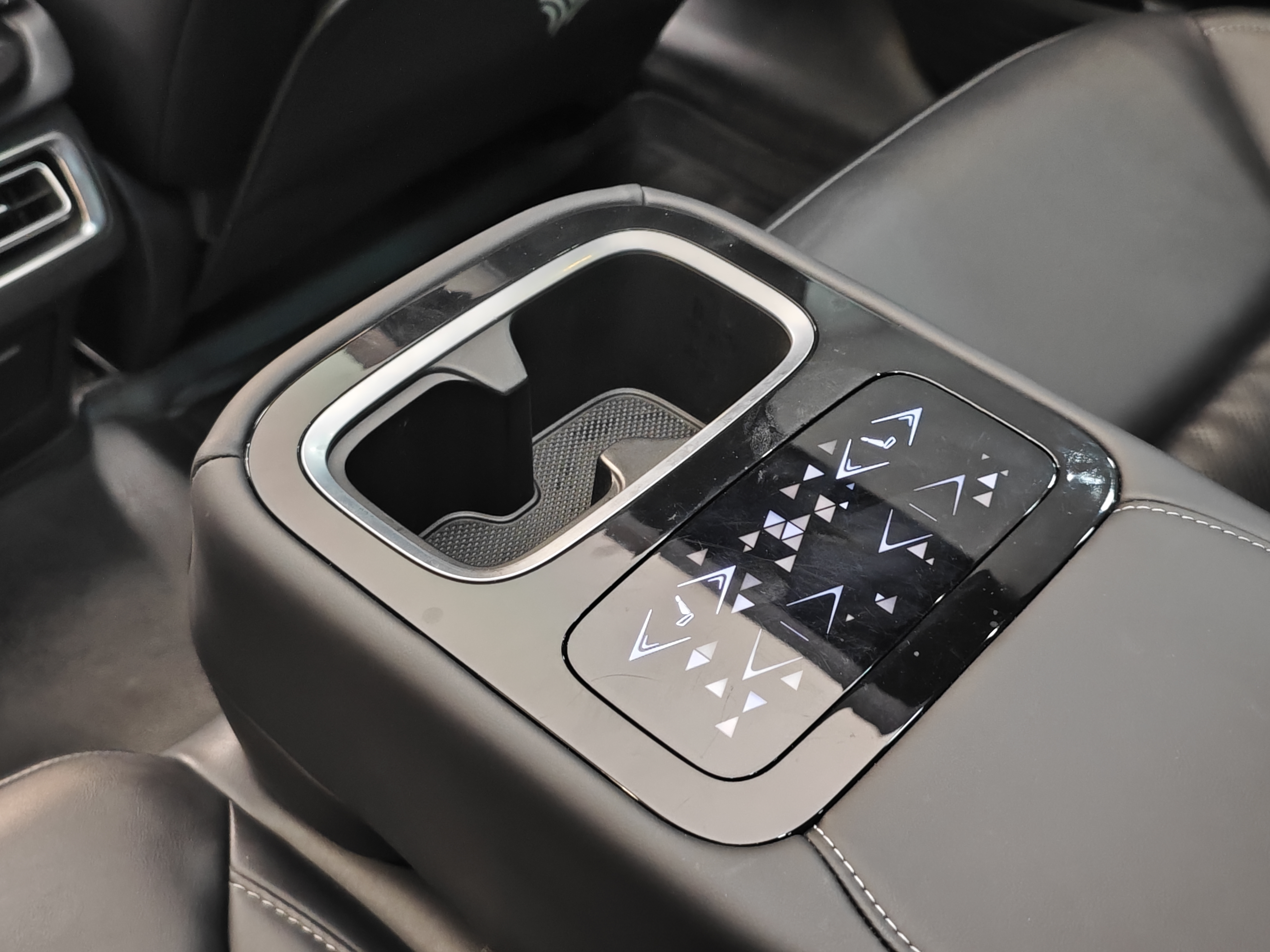 Neta S 2023 #26 Neta S 2023 изображение автомобиля #26