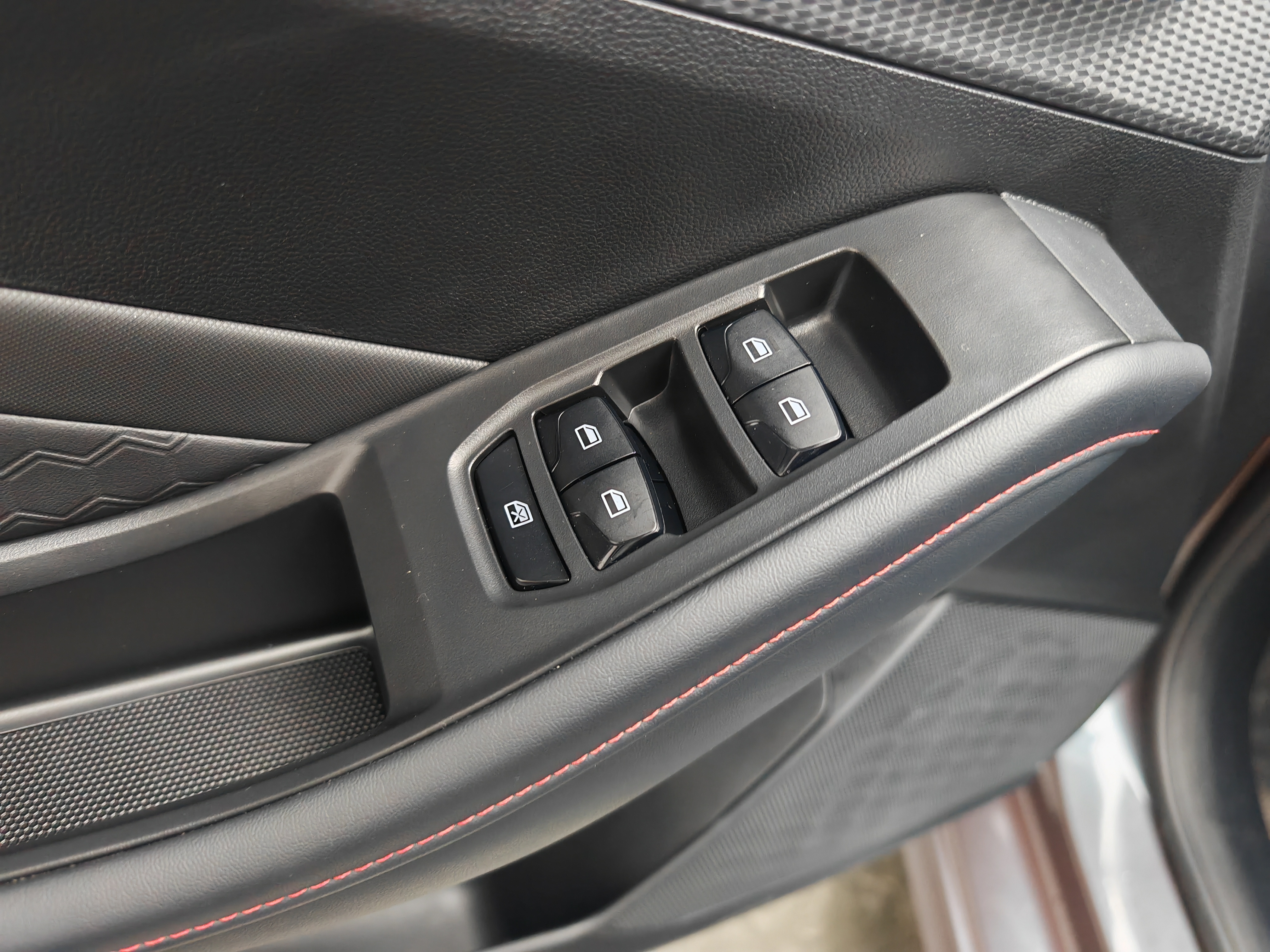 MG 5 2024 car image #26