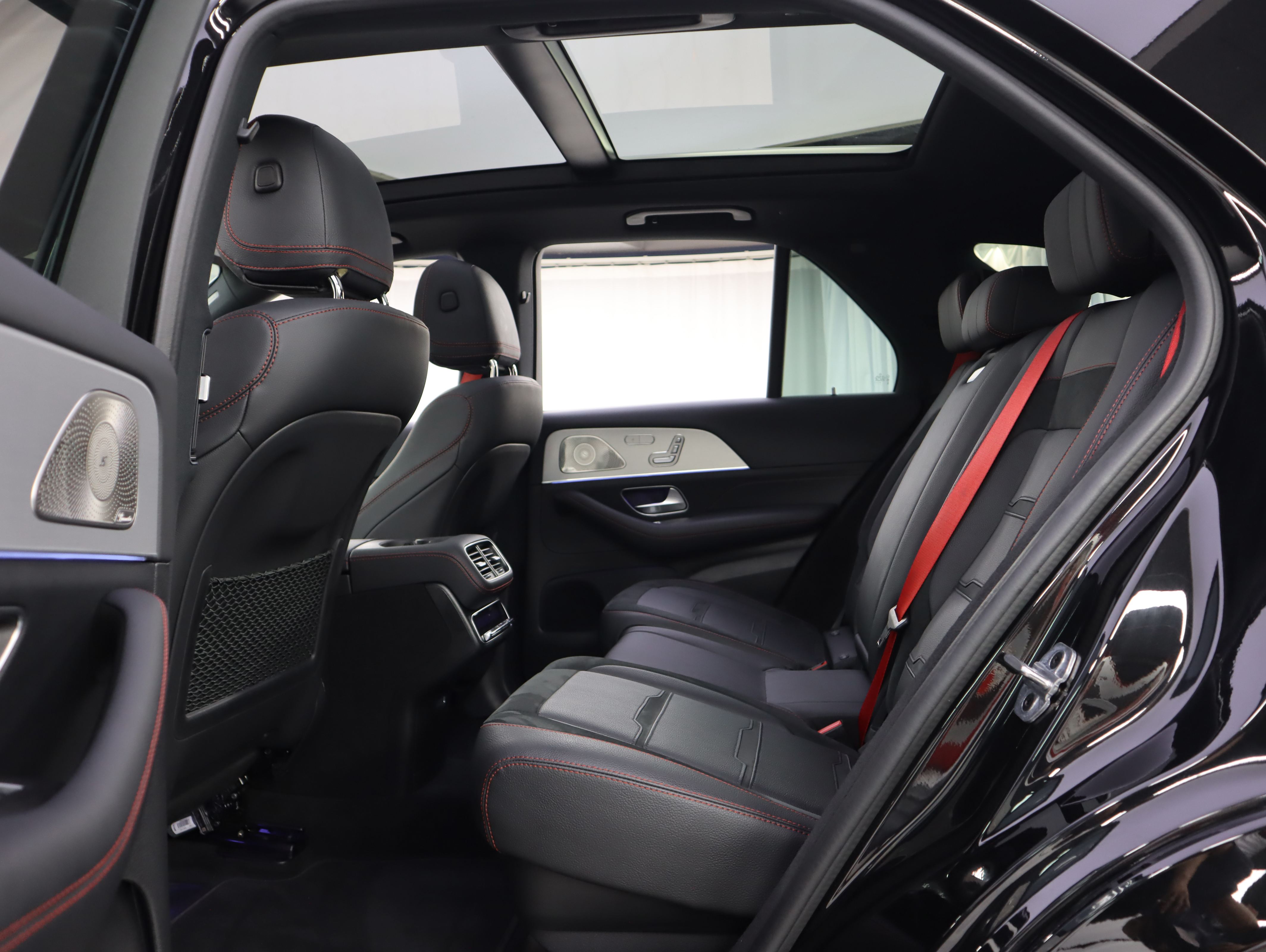 Mercedes-Benz GLE AMG 2024 #26 Mercedes-Benz GLE AMG 2024 car image #26