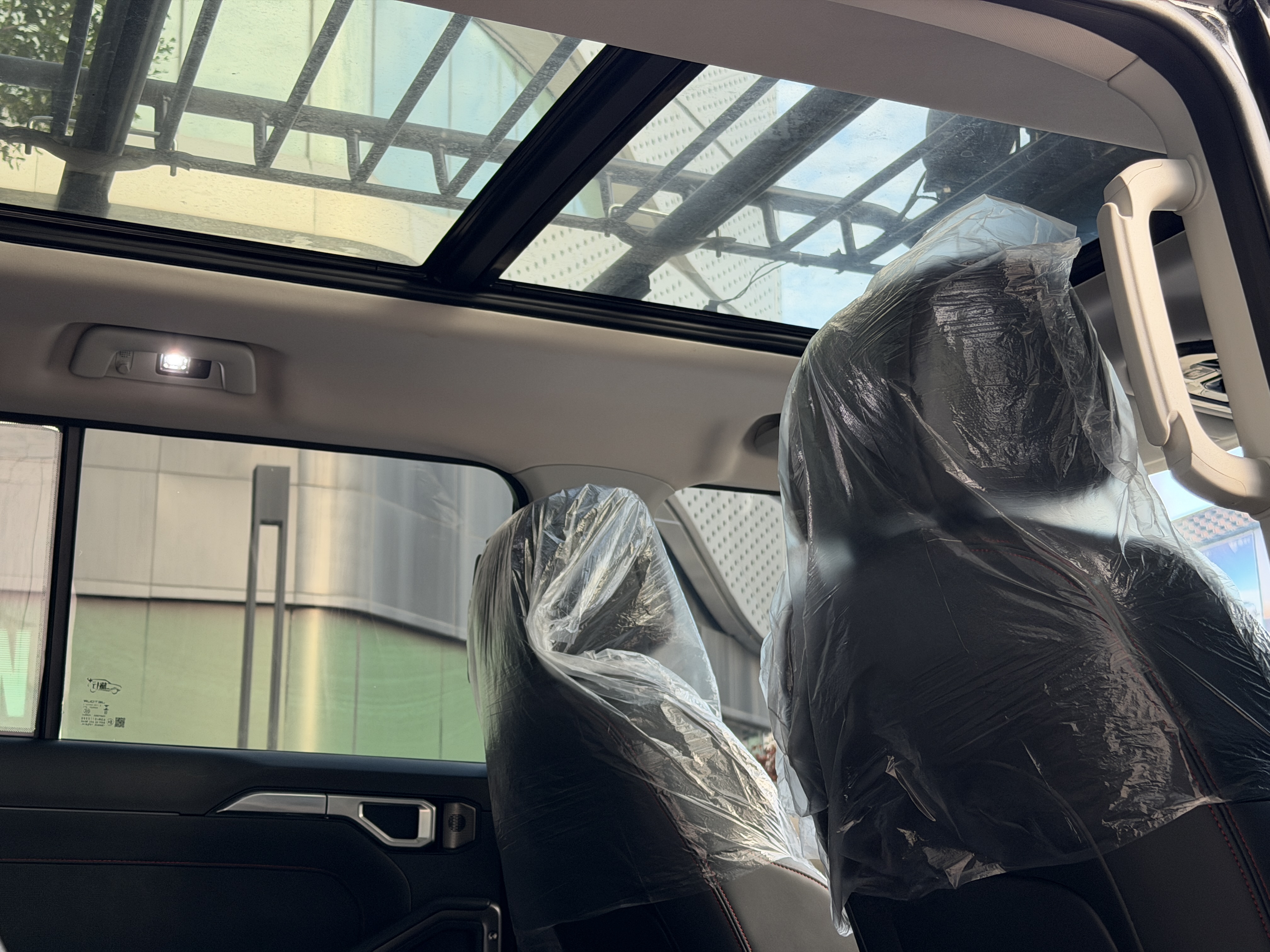Jetour Shanhai Traveller 2023 car image #26