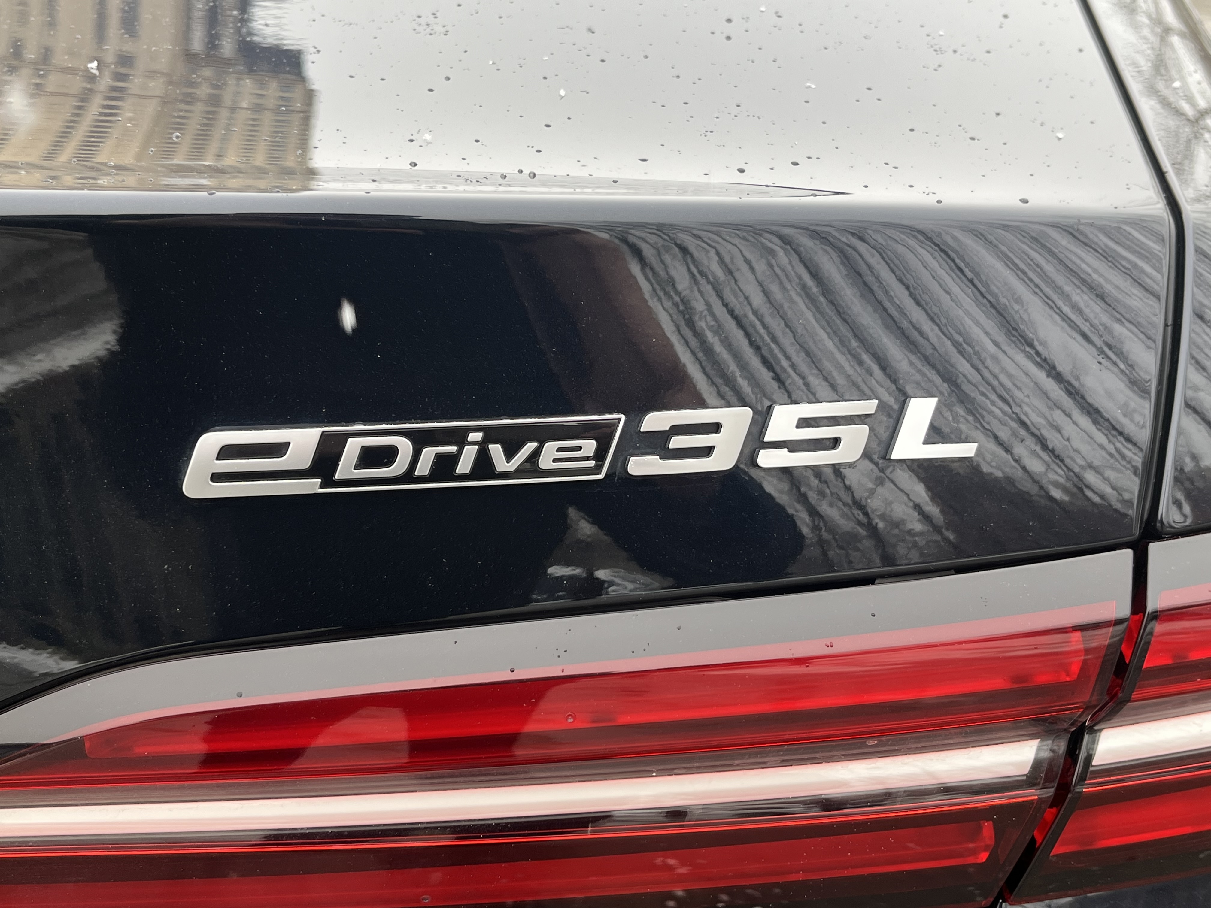 BMW i5 2024 car image #26