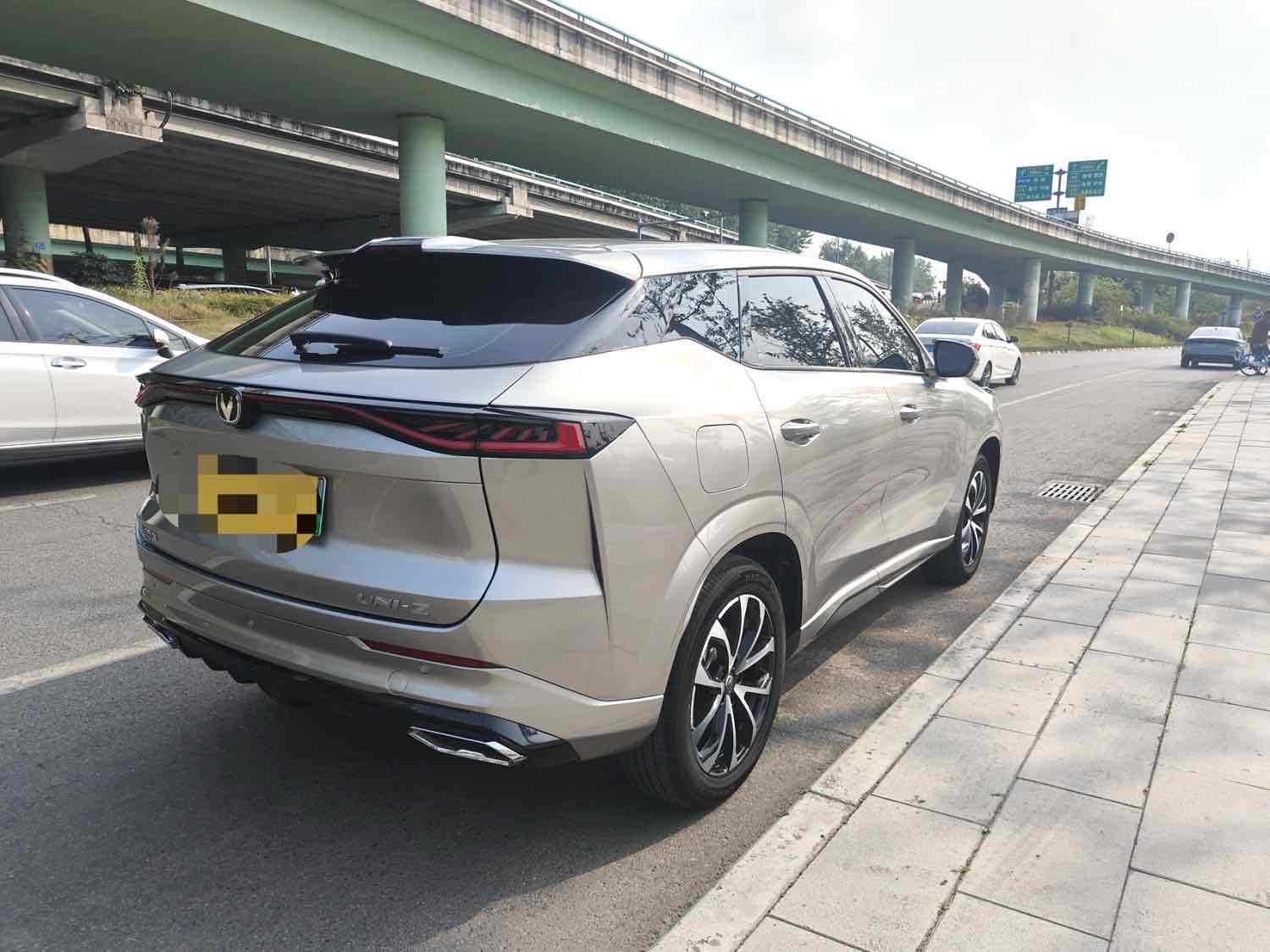 Changan UNI-Z PHEV 2024 #26 Changan UNI-Z PHEV 2024 car image #26