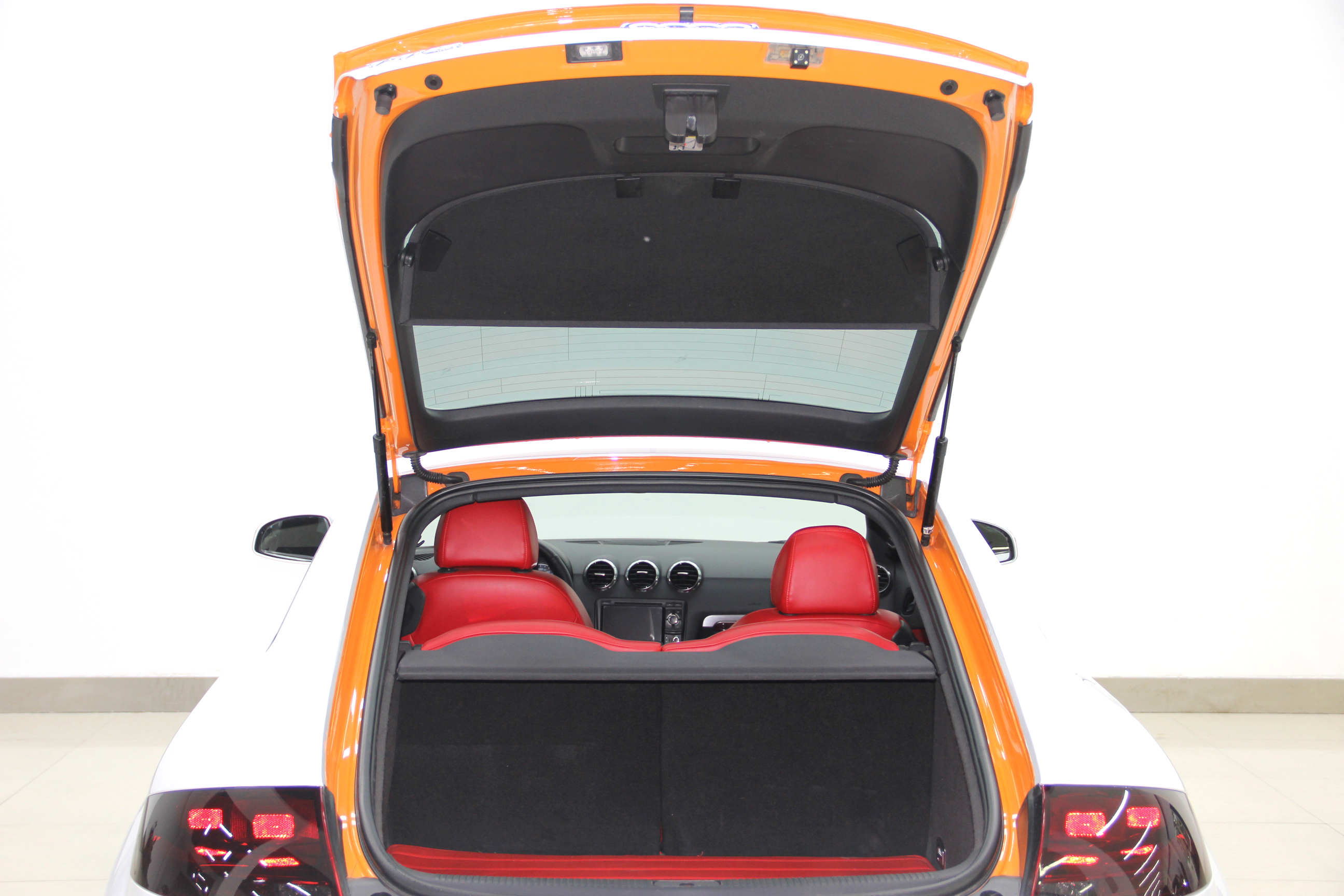 Audi TTS 2011 #26 Audi TTS 2011 car image #26