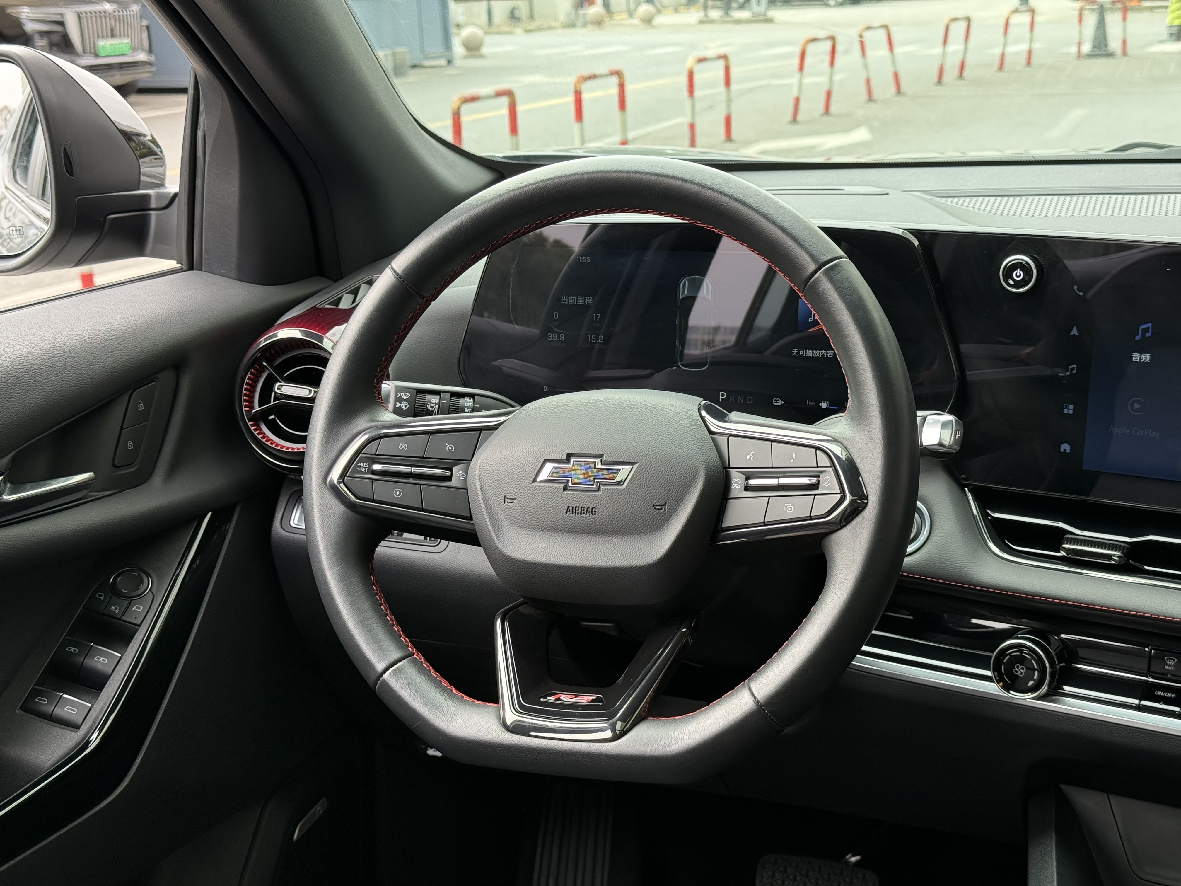 Chevrolet Equinox Plus 2026 car image #26