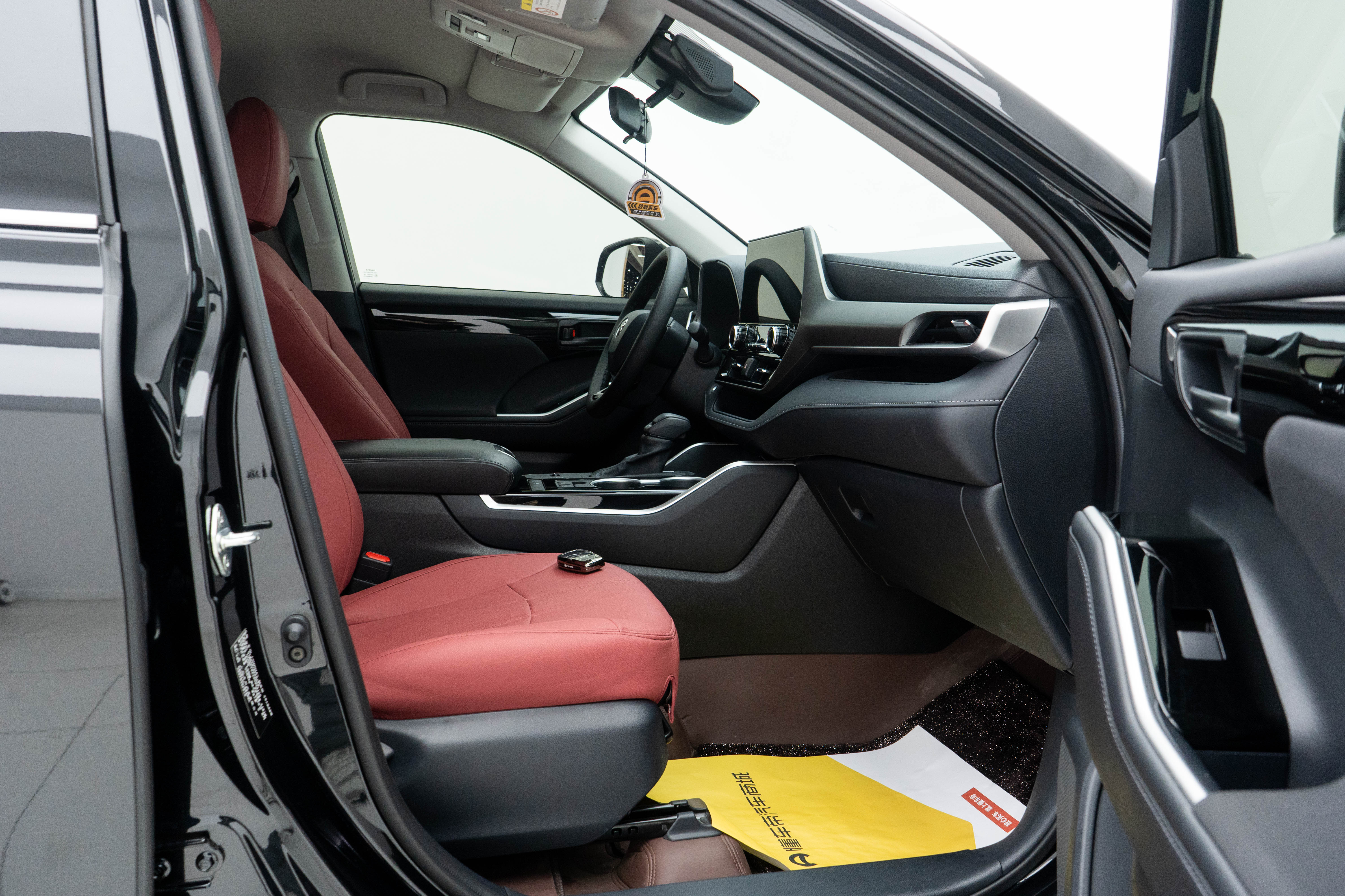 Toyota Highlander 2025 image de voiture #26