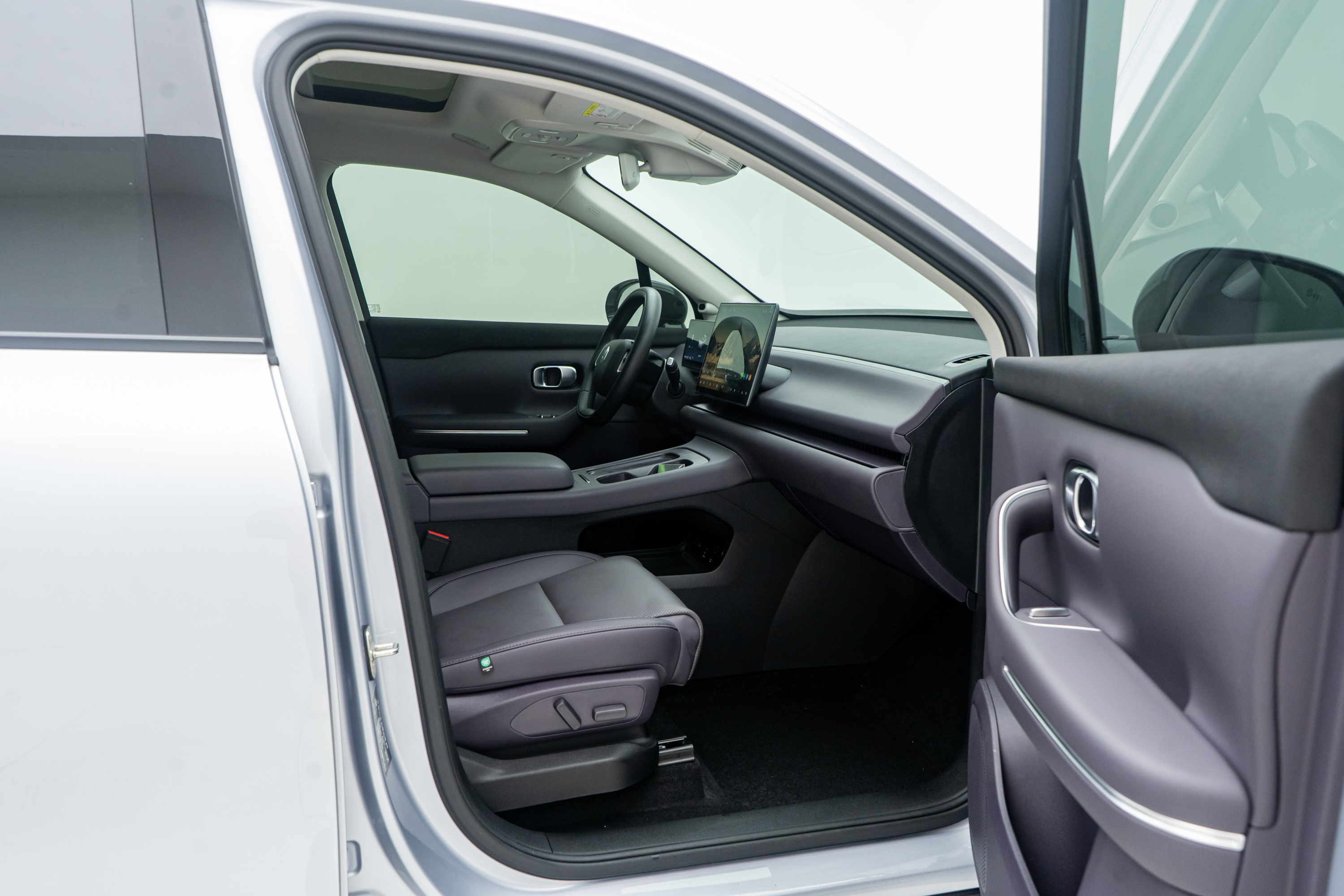 零跑汽车 零跑C16 2024 汽车图片 #26