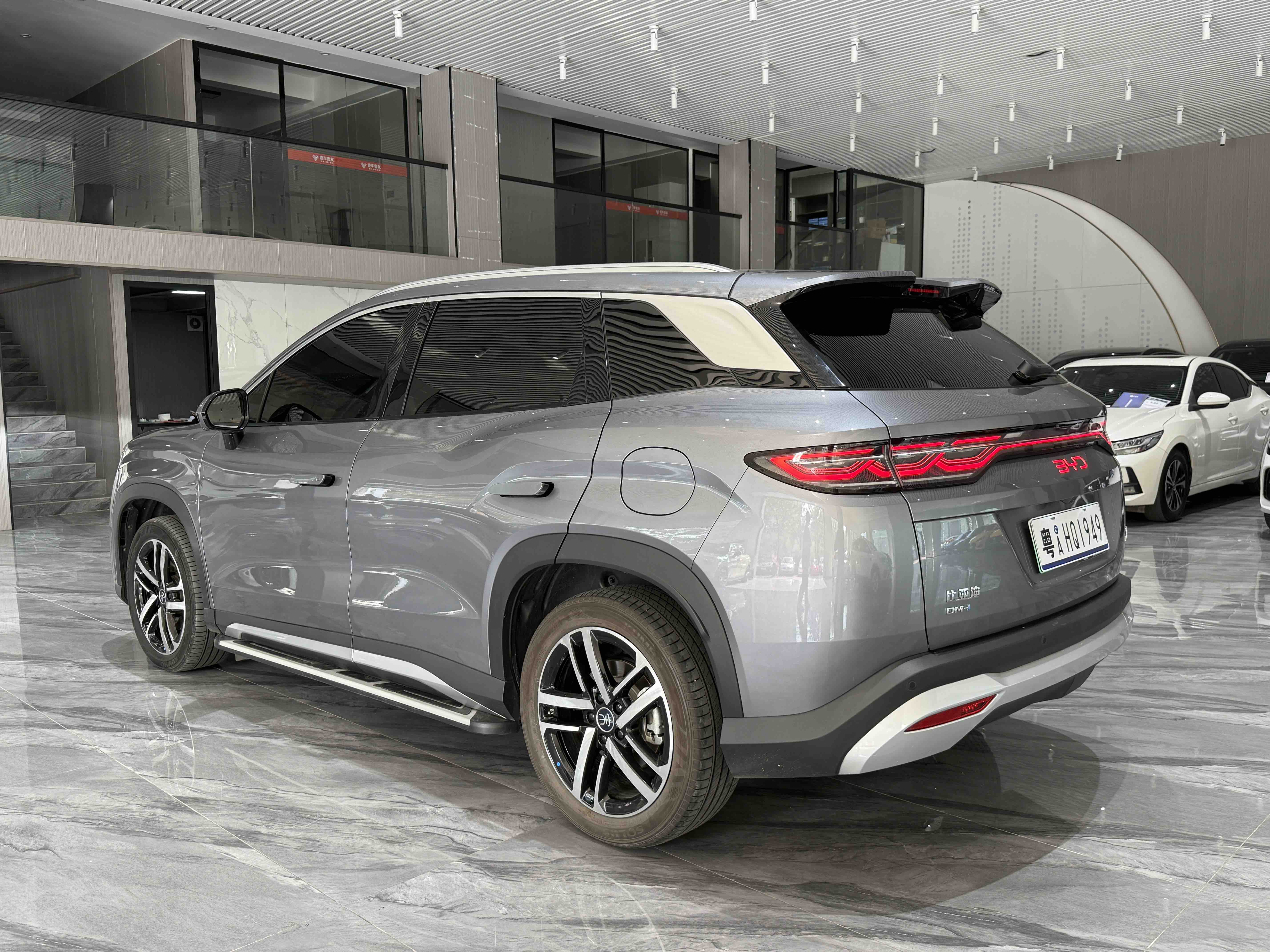BYD SongL DM-i 2024 car image #26