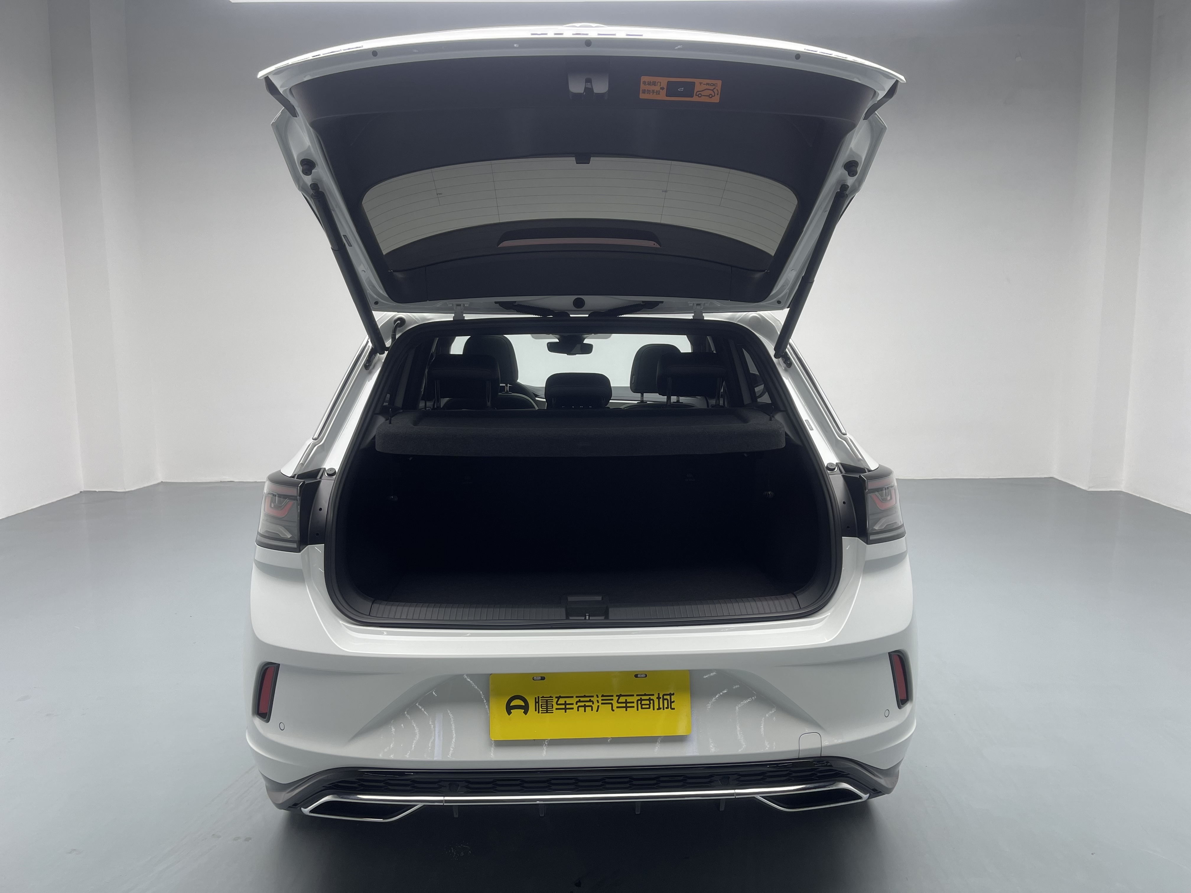 Volkswagen T-Roc 2025 car image #26