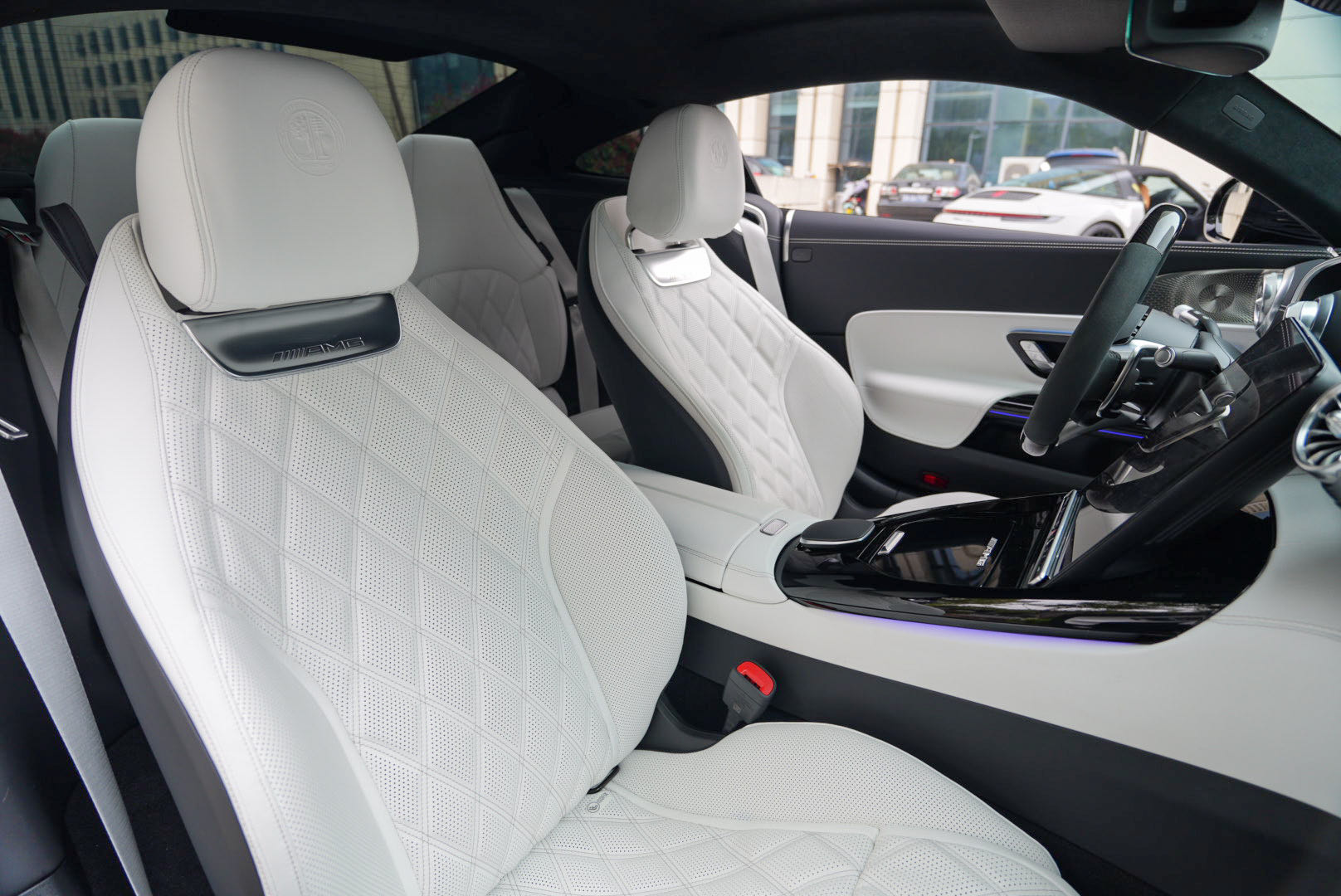 Mercedes-Benz AMG GT 2025 imagen de coche #26