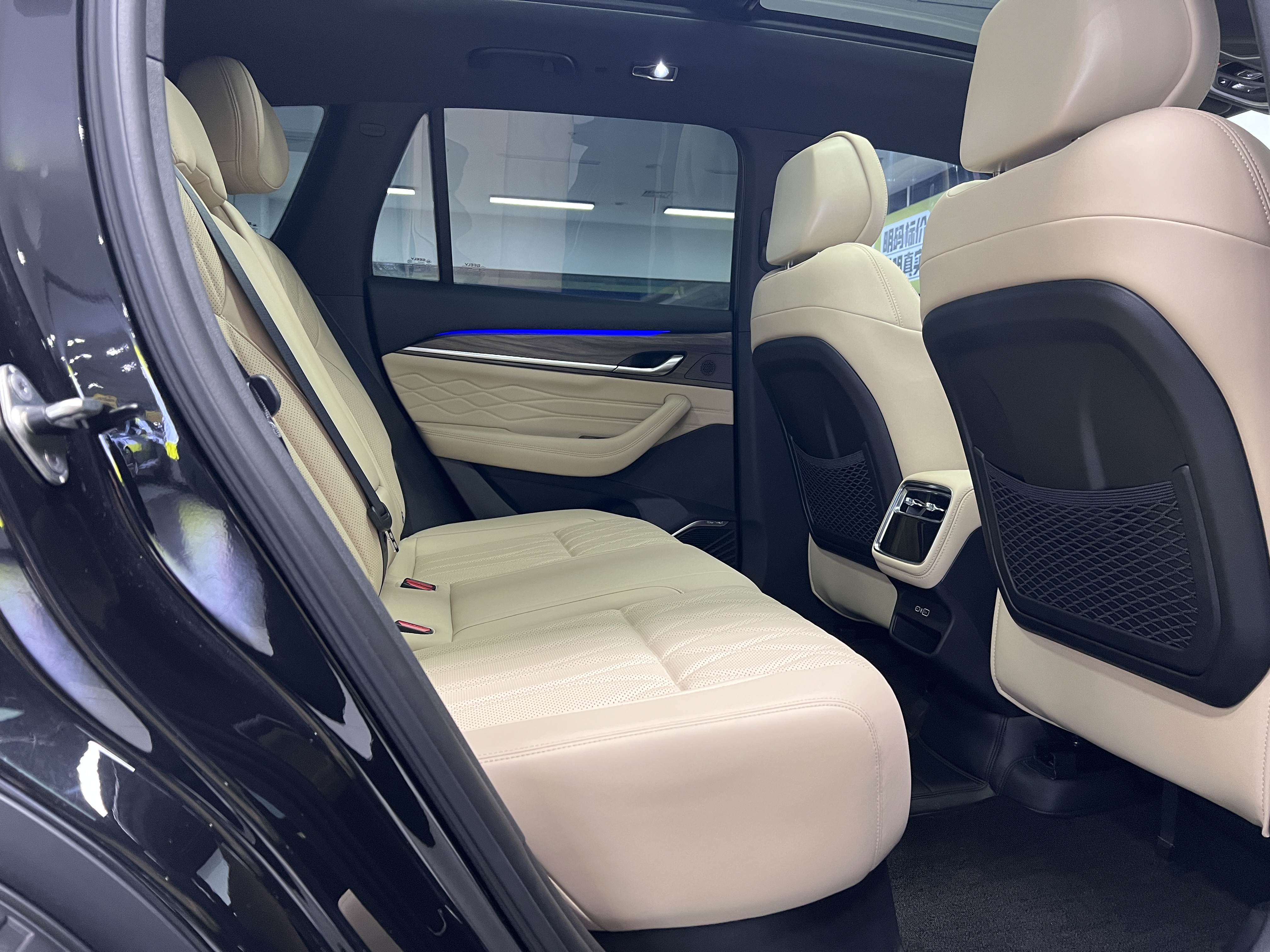 GEELY Monjaro 2025 car image #26