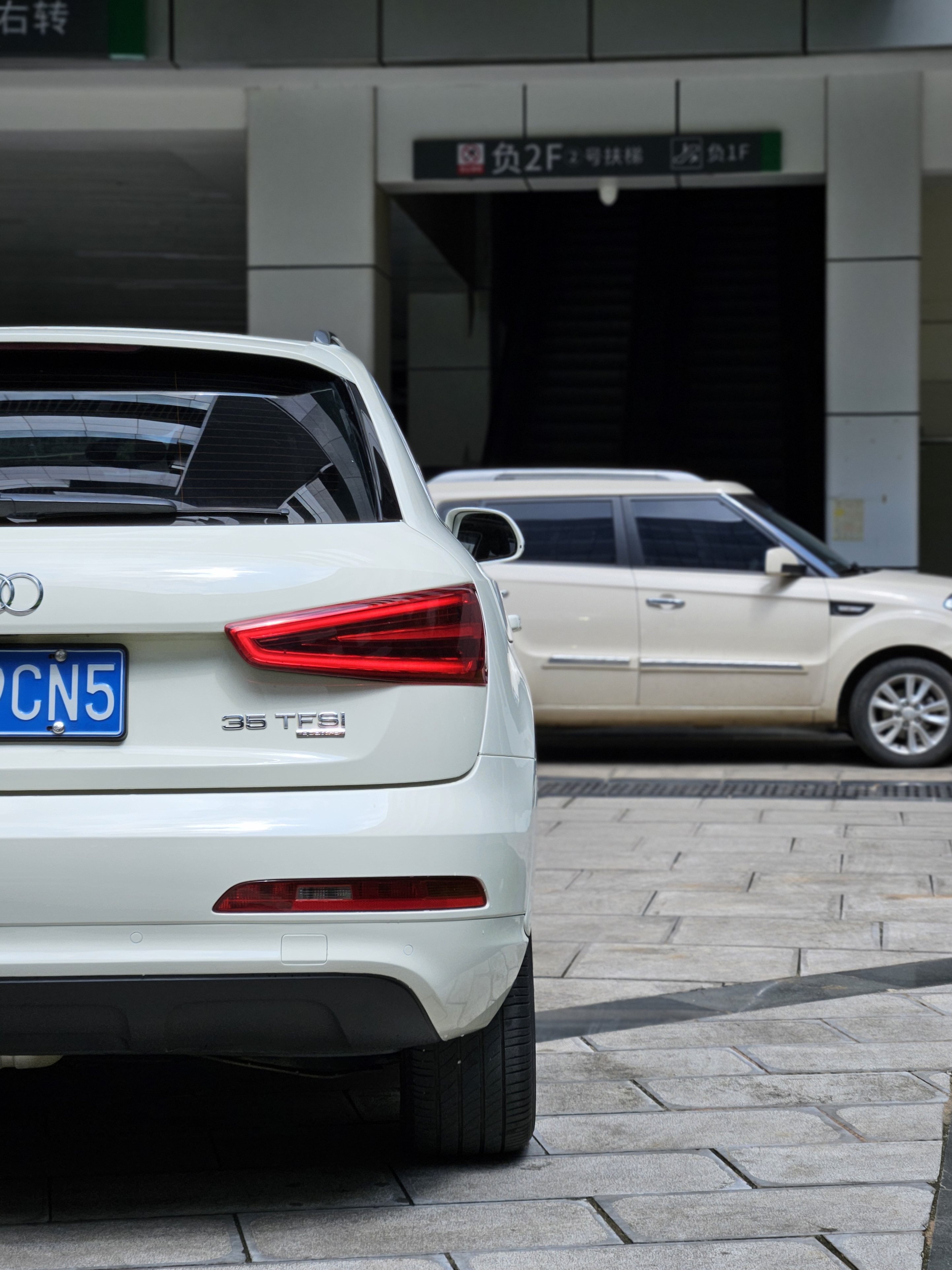 Audi Q3 (Imported) 2013 #26 Audi Q3 (Imported) 2013 immagine di auto #26