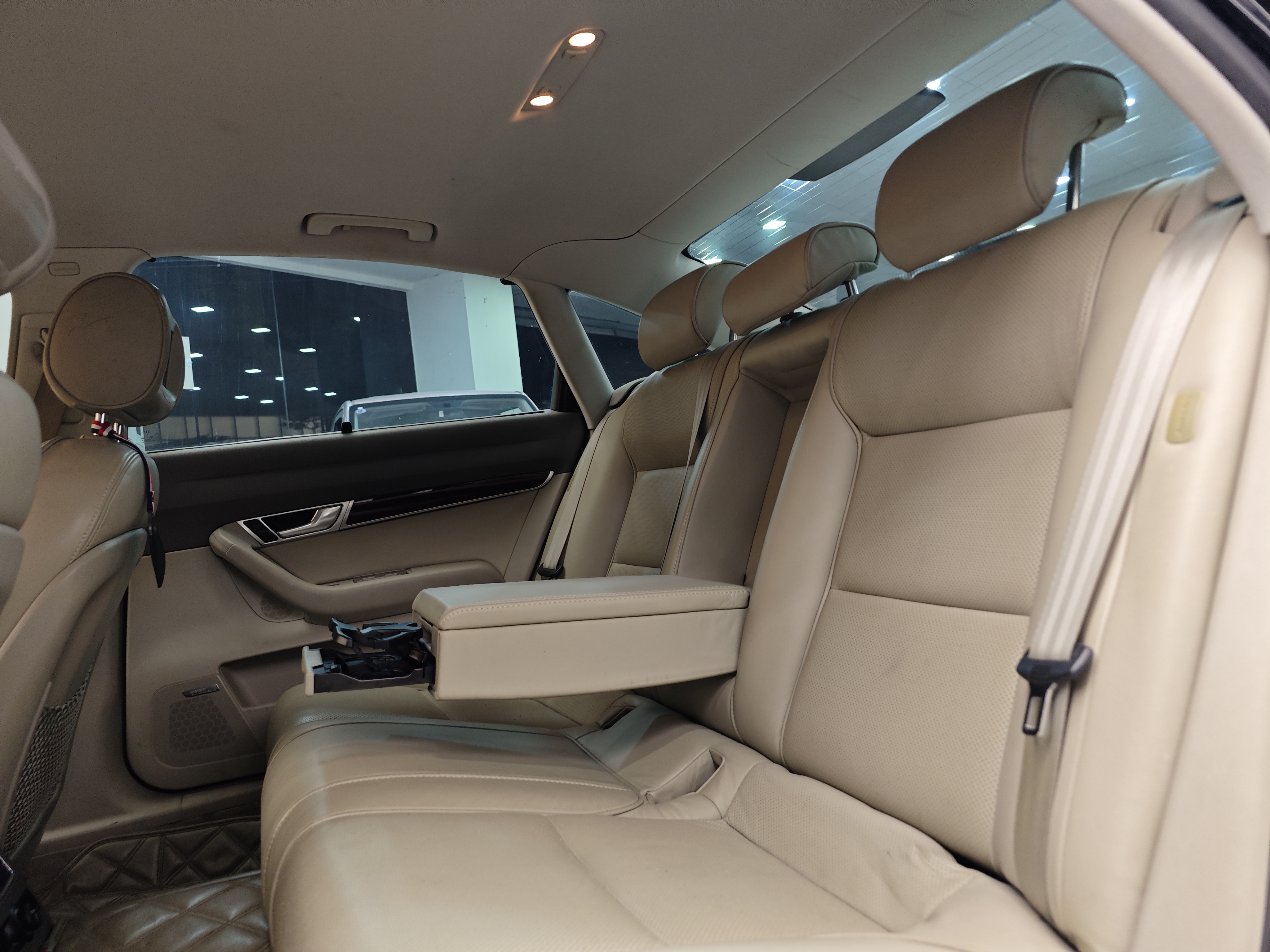 Audi A6L 2012 car image #26