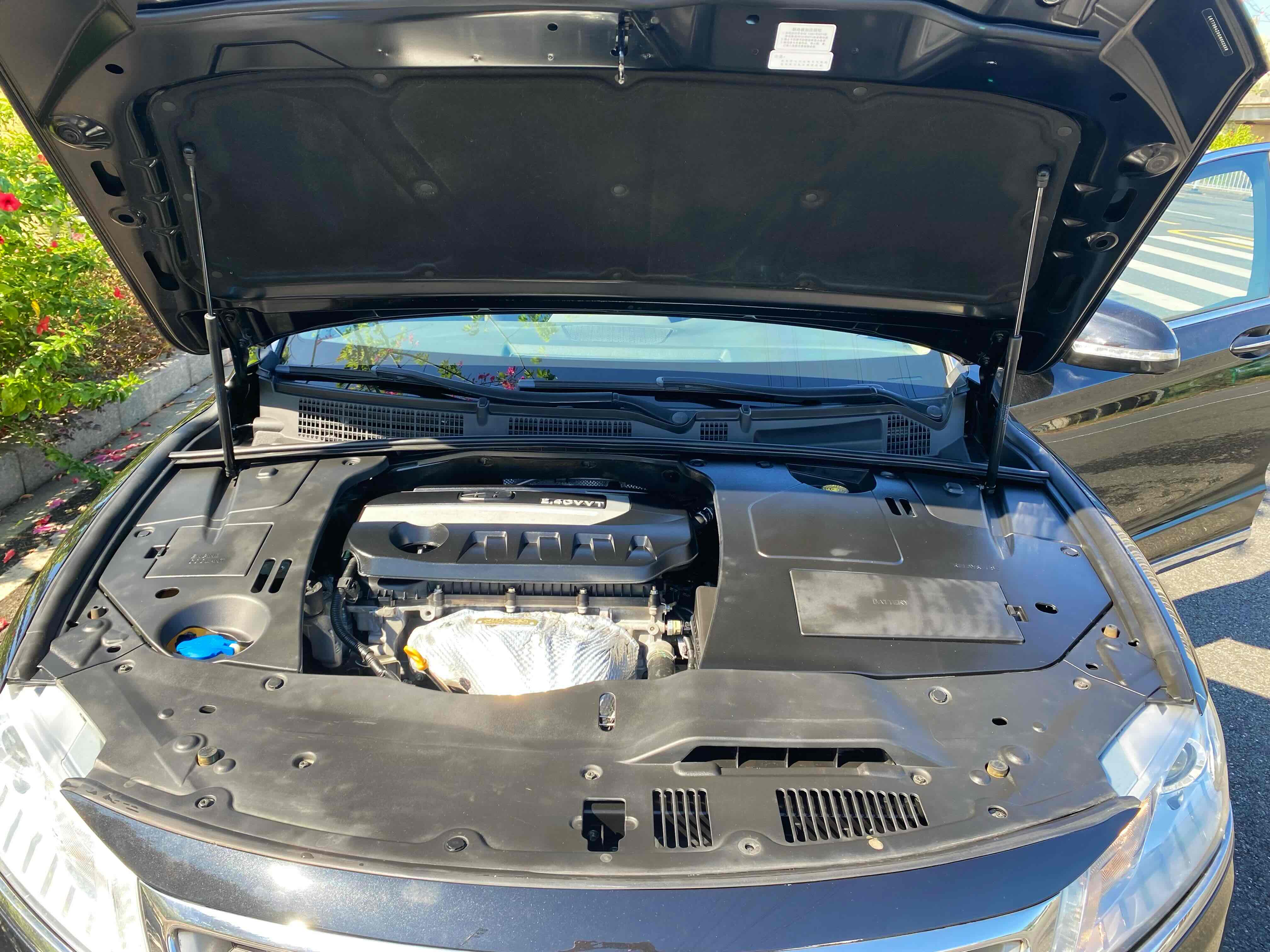 GEELY Ulion 2016 immagine di auto #26