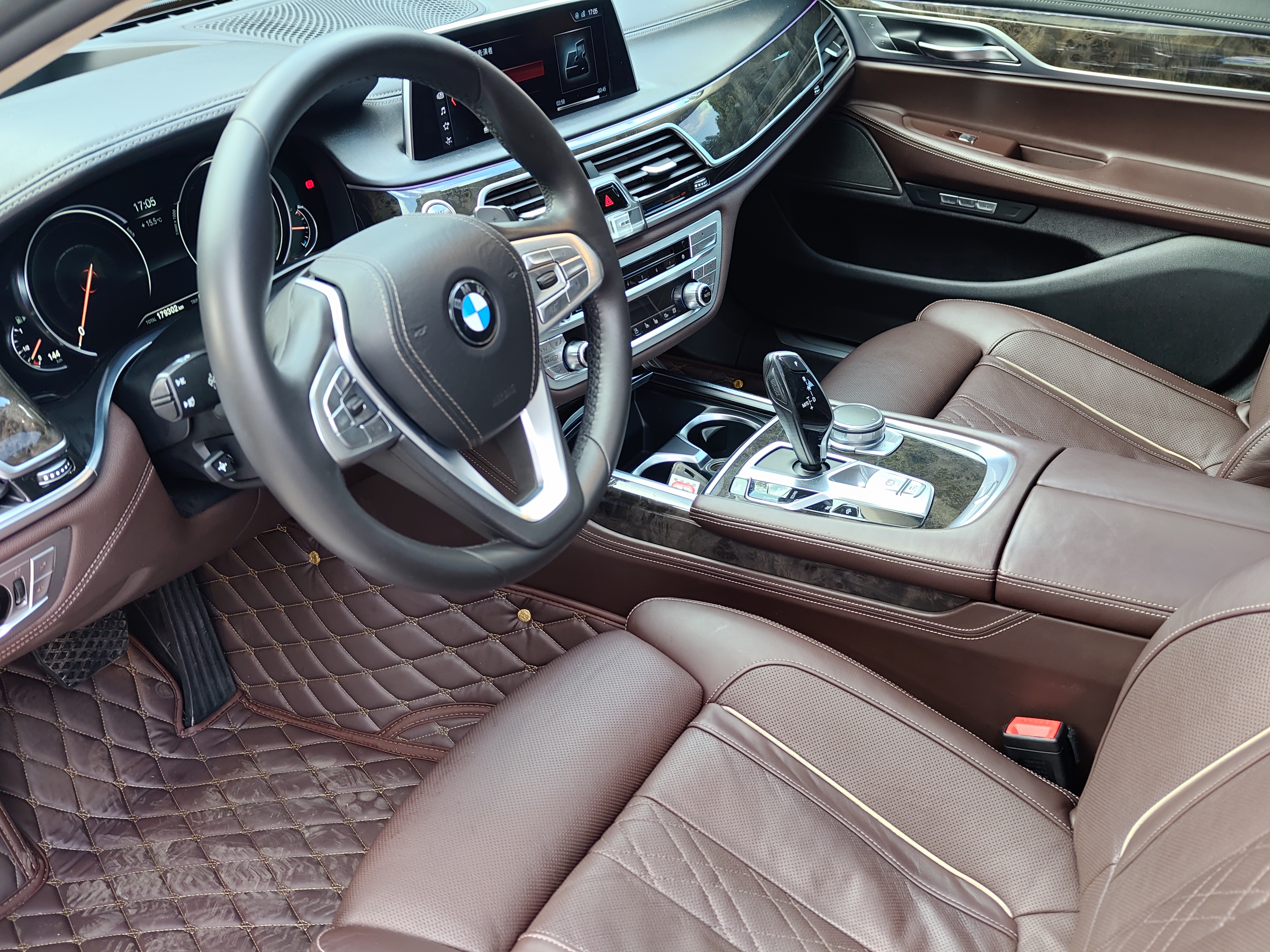 BMW 7 Series 2016 #26 BMW 7 Series 2016 car image #26