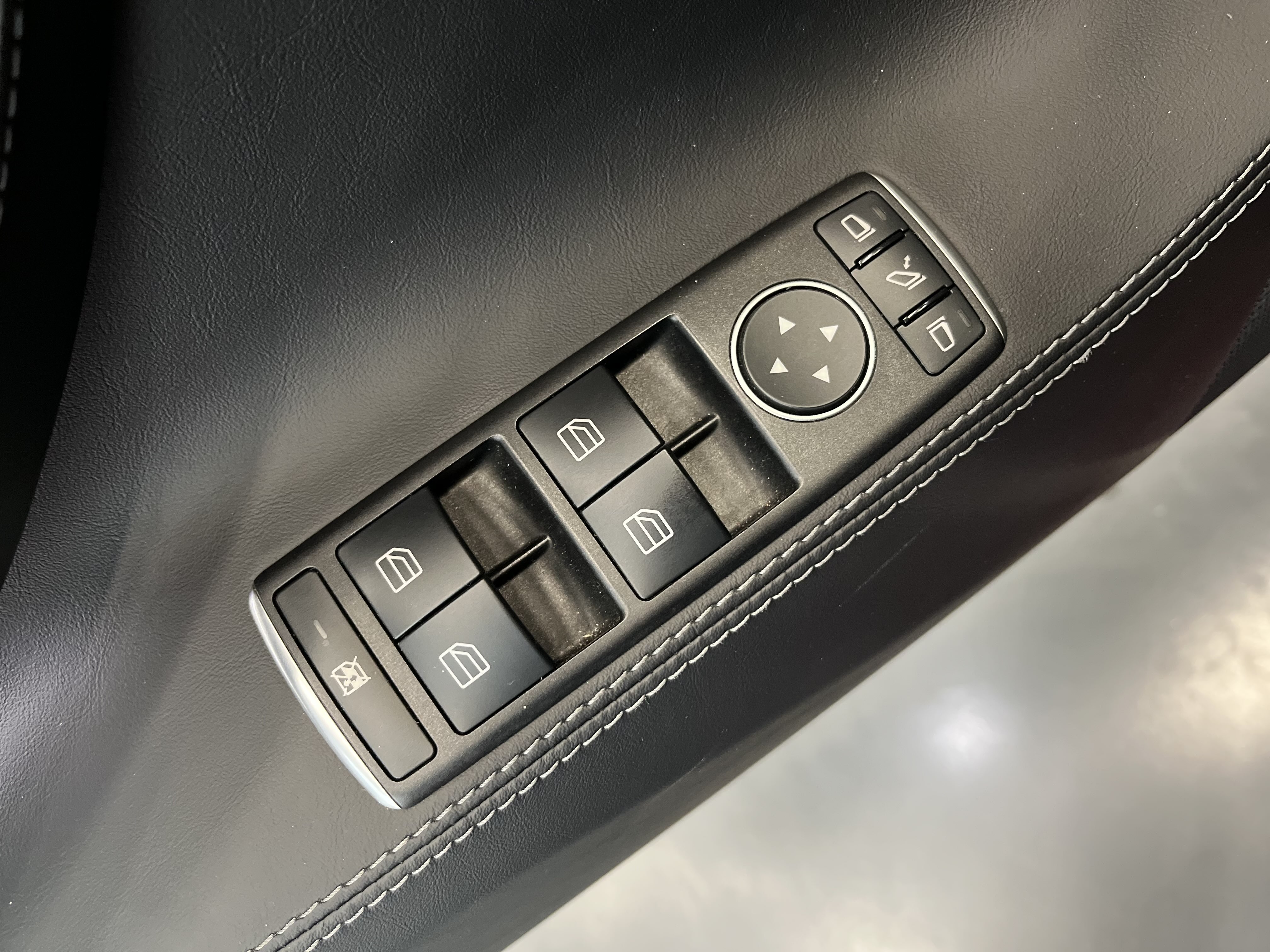 特斯拉 Model S 2017 汽车图片 #26