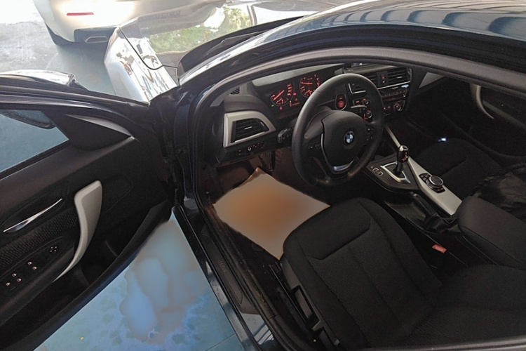 BMW 1 Series (Imported) 2016 car image #26