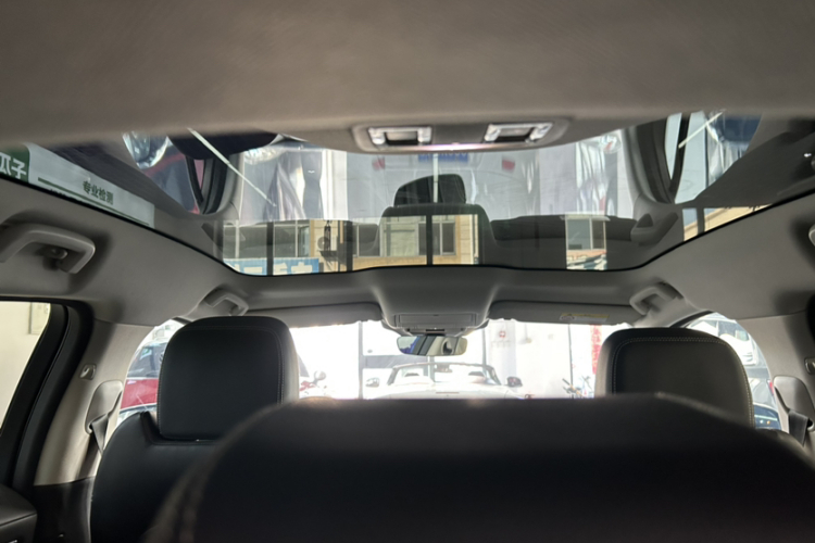 2019 car image #26