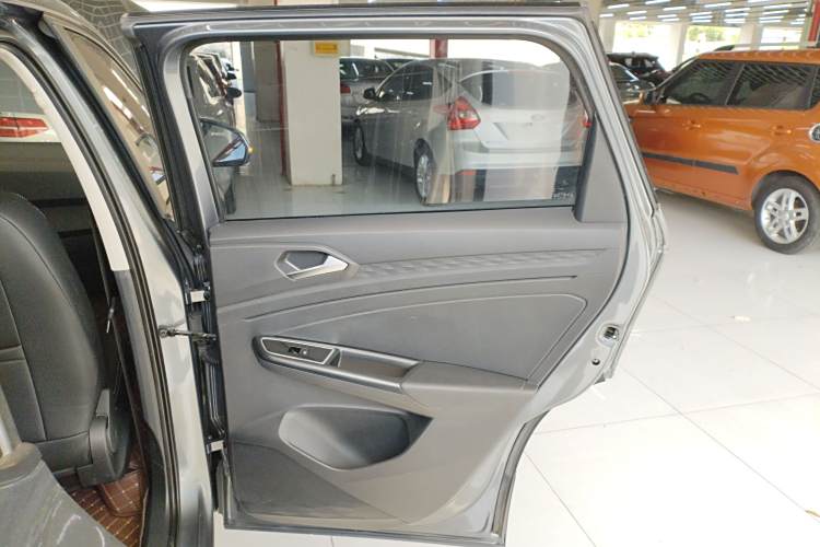 VS5 2021 image de voiture #26