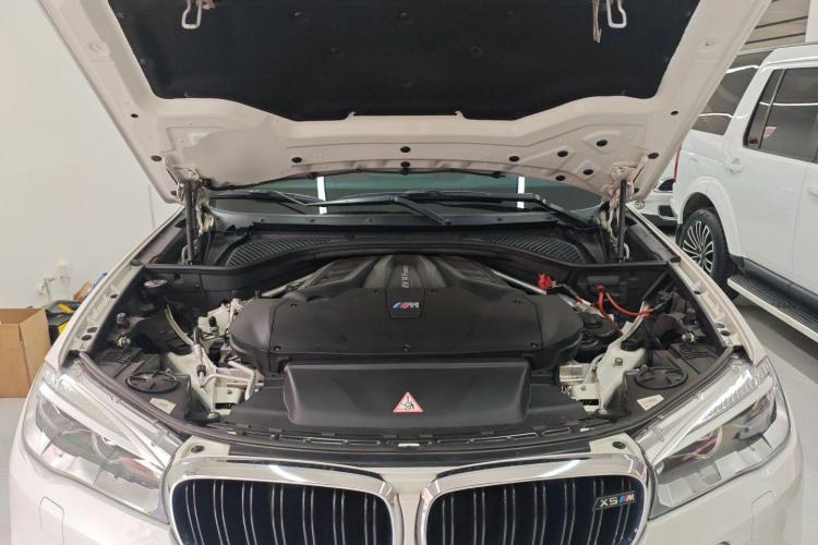 BMW X5 M 2016 car image #26