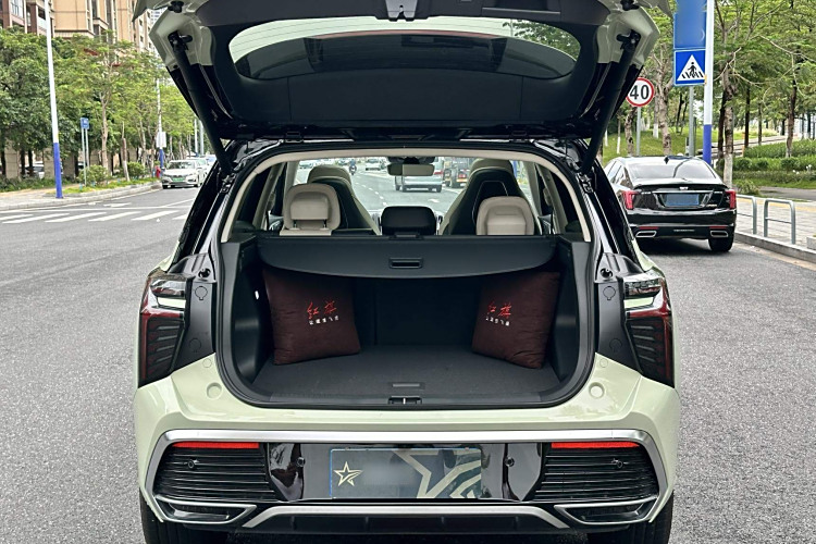 HongQi HS3 2023 car image #26