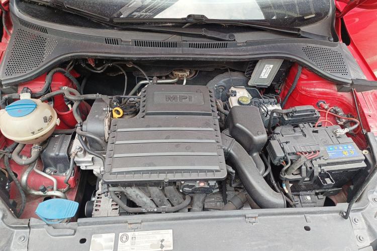 Skoda Rapid Spaceback 2015 car image #26