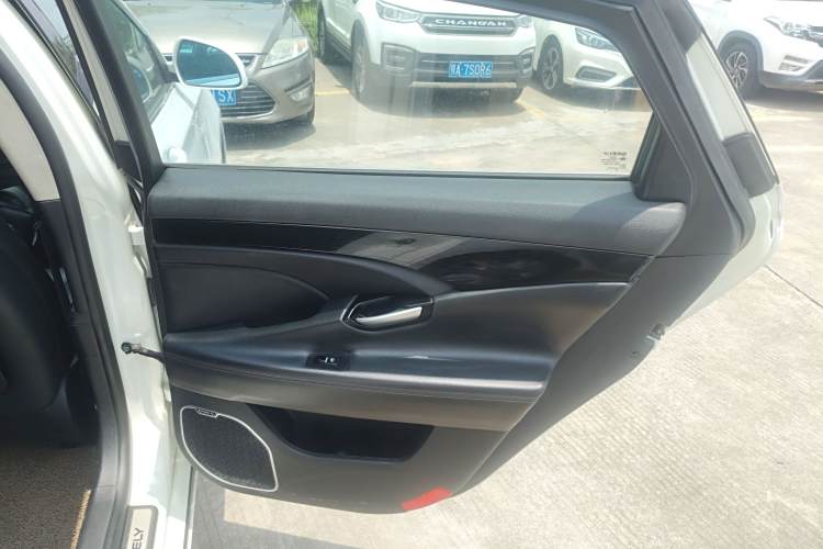 GEELY Ulion 2016 imagem de carro #26