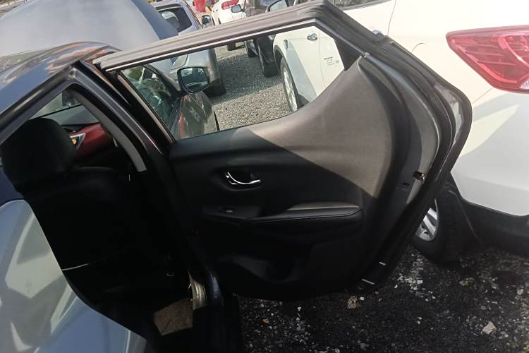 日产 蓝鸟经典 2016 汽车图片 #26