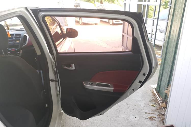 Changan BenBen 2017 صورة سيارة #26