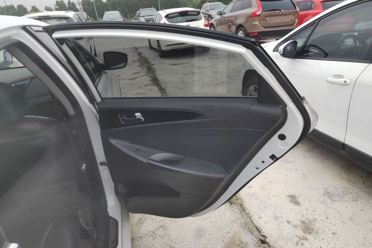 Hyundai Sonata NFC 2016 #26 Hyundai Sonata NFC 2016 car image #26