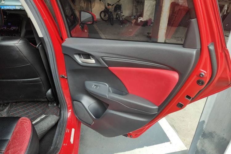 Honda Fit (Imported) 2017 #26 Honda Fit (Imported) 2017 صورة سيارة #26