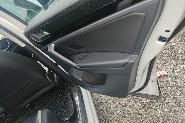 Volkswagen Tayron GTE 2021 car image #26