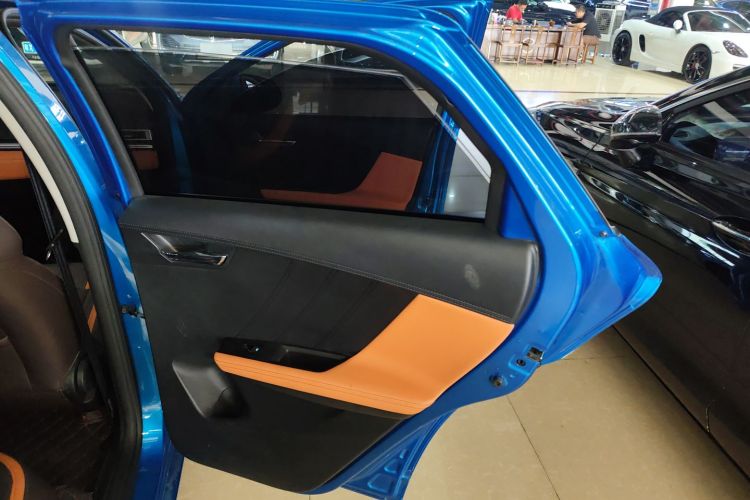 BYD e2 2020 #26 BYD e2 2020 immagine di auto #26