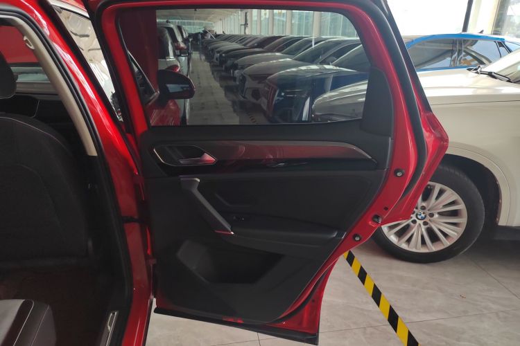 Volkswagen Tayron X 2021 #26 Volkswagen Tayron X 2021 car image #26