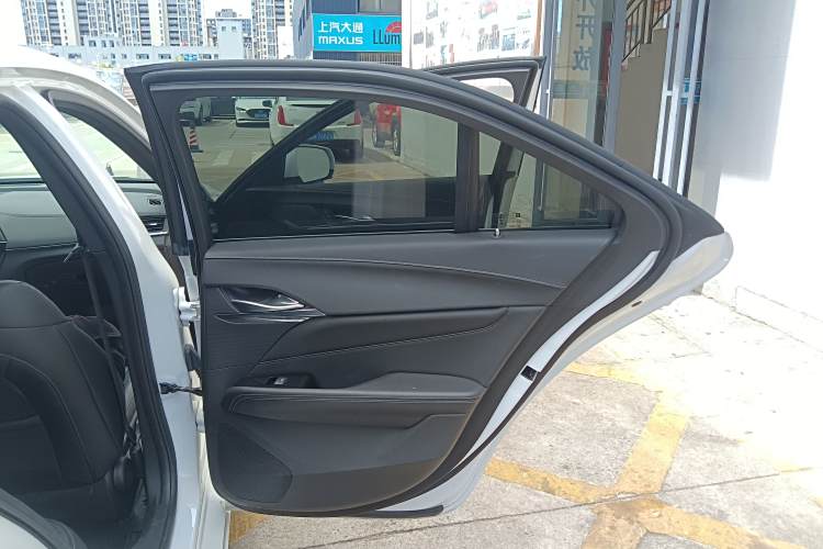 凯迪拉克 凯迪拉克CT4 2023 汽车图片 #26