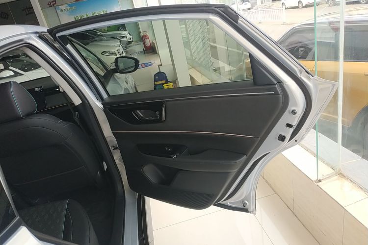 Honda e:NP2 2024 car image #26