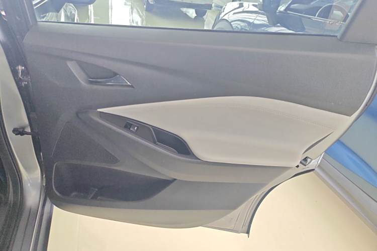 Chevrolet Orlando 2019 #26 Chevrolet Orlando 2019 car image #26