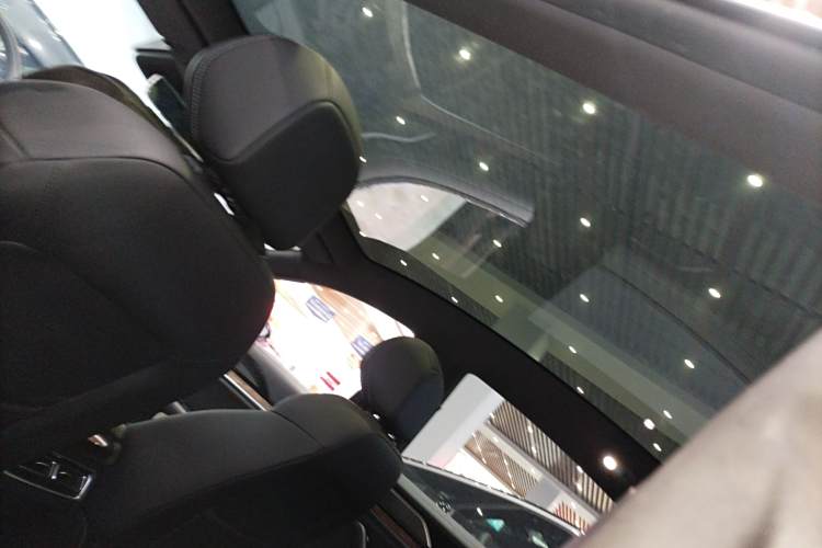 哪吒汽车 哪吒S 2023 汽车图片 #26