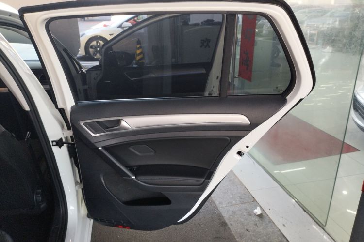 Volkswagen Golf Pure Electric 2020 #26 Volkswagen Golf Pure Electric 2020 image de voiture #26