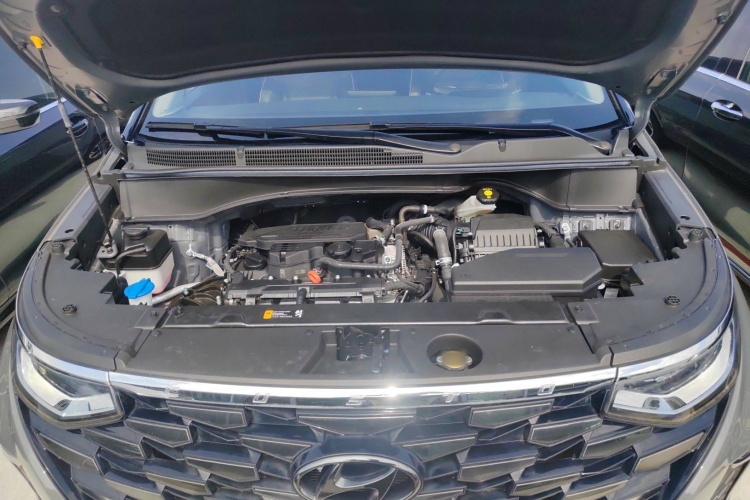 Hyundai Custo 2023 car image #26