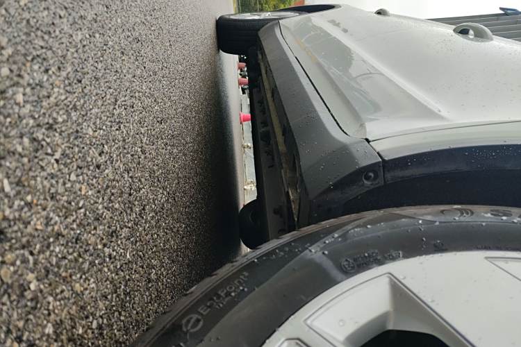 睿蓝汽车 枫叶80v 2024 汽车图片 #26