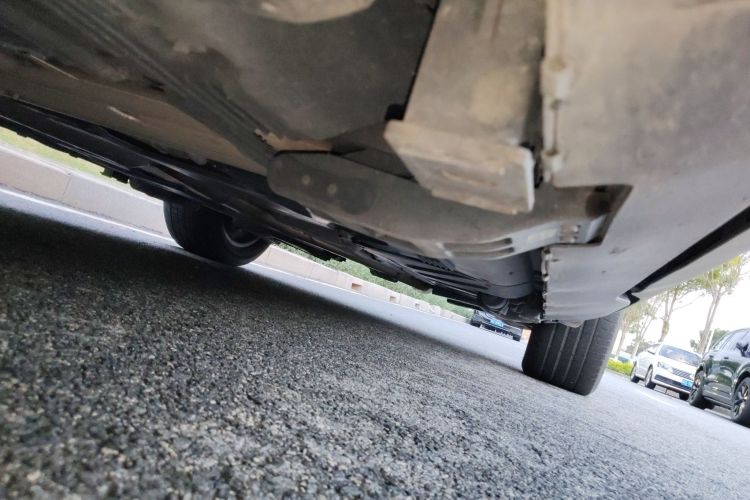 Mercedes-Benz GLE Class New Energy 2023 car image #26