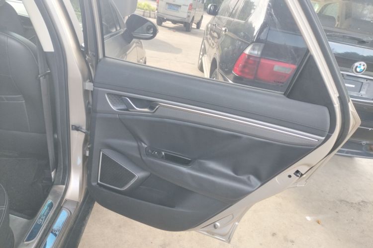 GEELY Emgrand GSe 2017 #26 GEELY Emgrand GSe 2017 car image #26