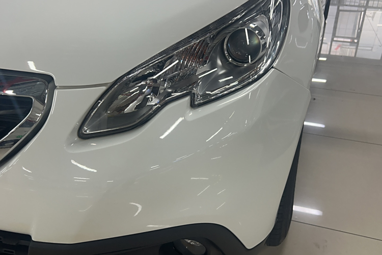 Peugeot 2008 2016 صورة سيارة #26