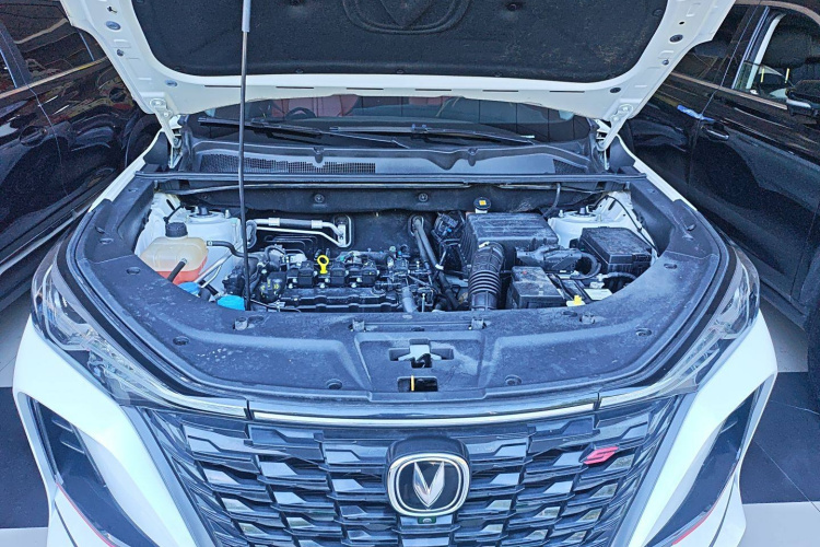 Changan CS75 PRO 2023 immagine di auto #26