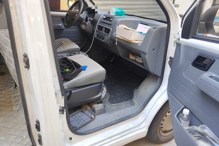 五菱汽车 五菱扬光电卡 2024 汽车图片 #26