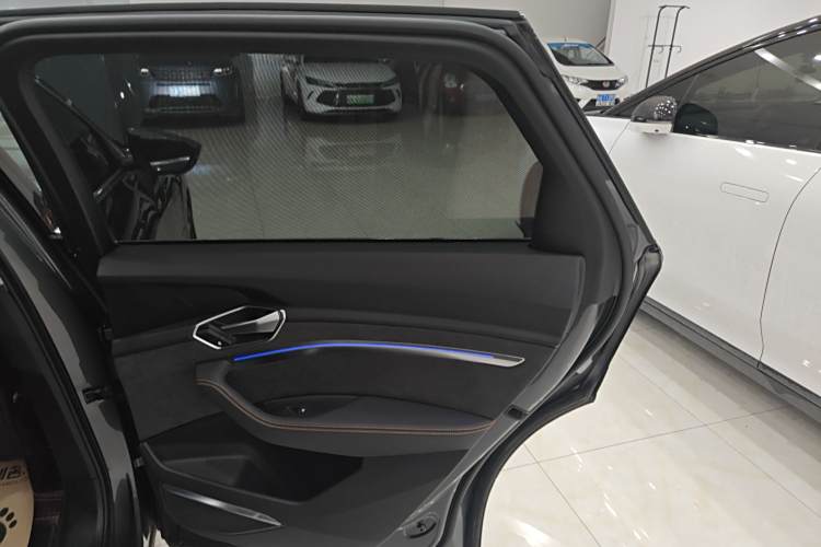 Audi e-tron 2022 imagen de coche #26